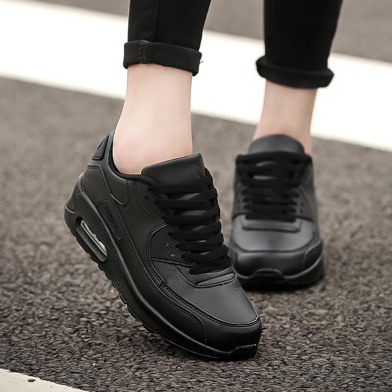 

Модная мужская обувь 2024 года, весна-лето, новый модный тренд, спортивная и повседневная обувь, корейская версия студенческих белых туфель 35