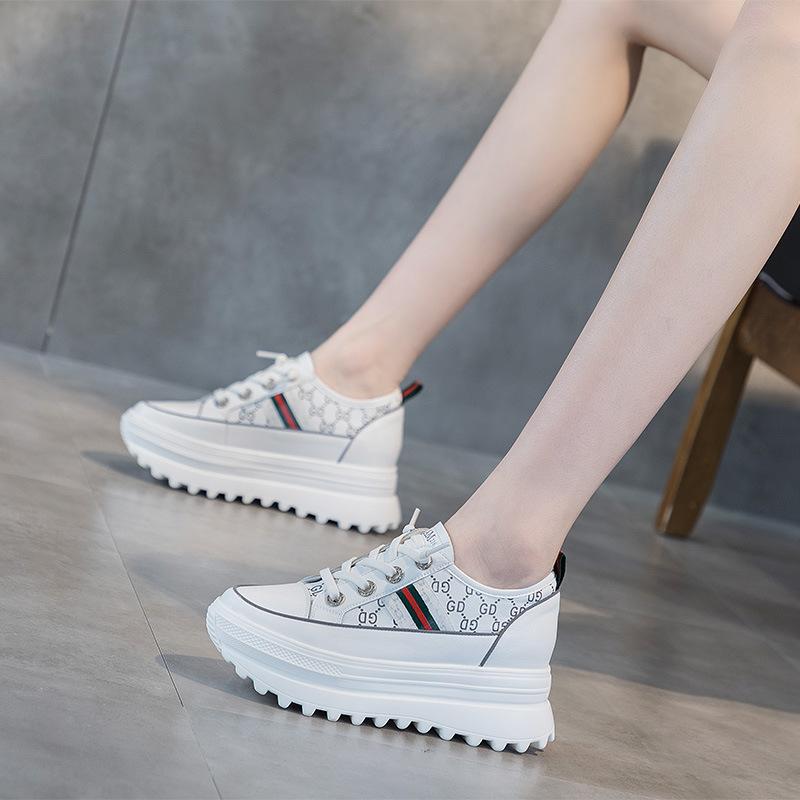 Platform white shoes women's 2025 spring and summer new breathable versatile low-top shoes casual inner height increase lace-up shoes women's shoes