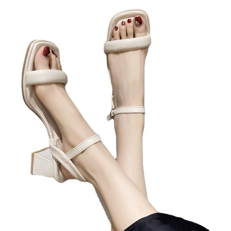 Außenhandel 2025 Sommer neue Ein-Wort-Sandalen mit dickem Absatz modisch vielseitig europäisch und amerikanisch Übergröße Damenschuhe atmungsaktiv