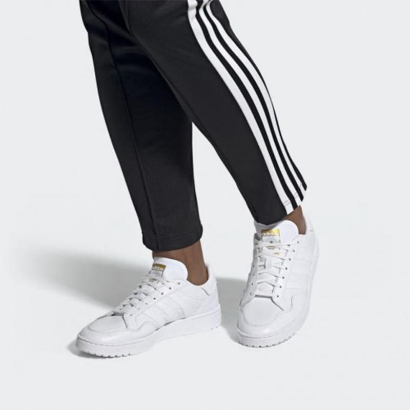 adidas Team Court Biały Chmurny EF6049