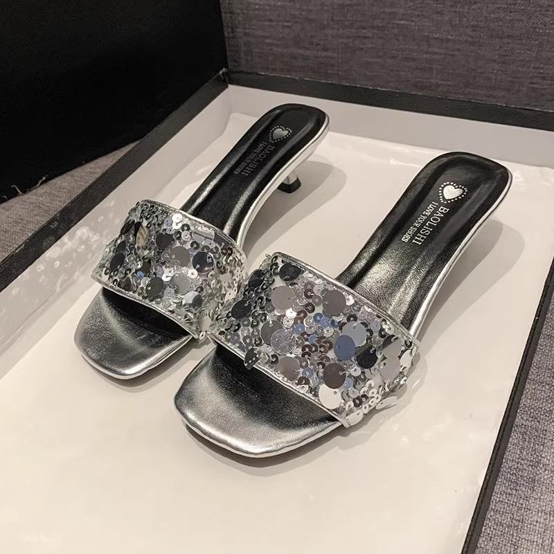 2025 New French Rhinestone Sequined Slippers Female Summer Wear Thick Low High Heel Fairy Style Silver Sandals