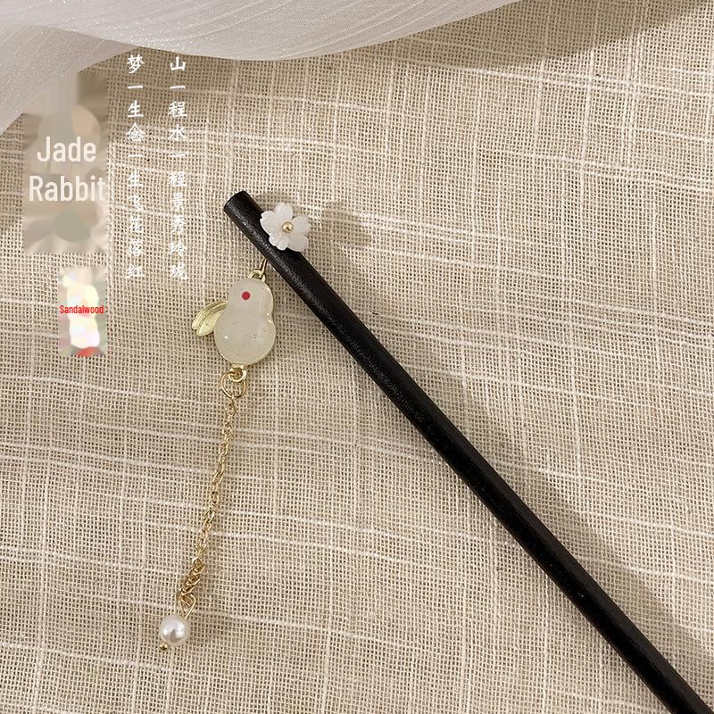 

Деревянная шпилька для волос «Ретро Магнолия» 2024 года с кисточкой из ландыша: Простой аксессуар для пучка для ханьфу и чонсама