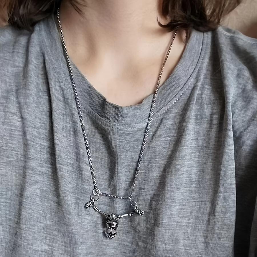 New Stylish Dark-Colored Skull Pendant Necklace, Unique Retro Punk Hip-Hop Skeleton Accessory for Halloween