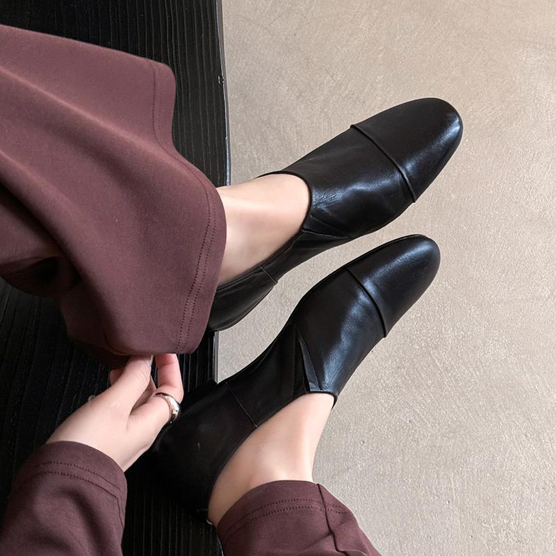 

Мода 2025 Новые осенние женские лоферы из натуральной кожи Женская обувь Круглый носок Массивный каблук Обувь Женские балетки Мягкая обувь 34 чёрный