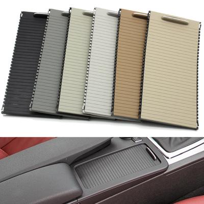 Držáky a stojany – Držáky na nápoje do auta