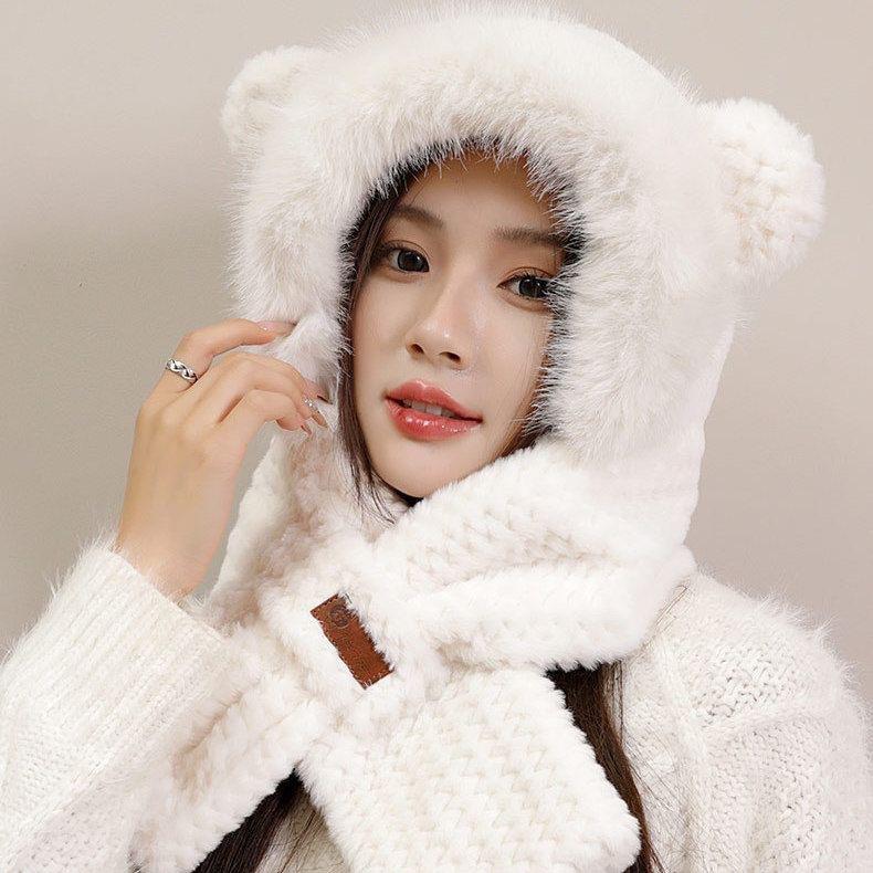 Plush bear hat, scarf, integrated thickened scarf, cute winter versatile cycling to keep warm, plush ear protectors and hooded.