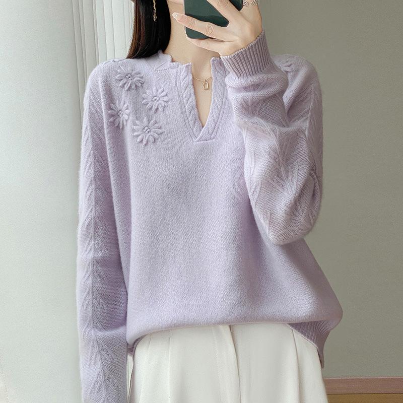100% Pure Wool Women's Slimming Sweater with 3D Floral Design - New for Autumn/Winter 2026