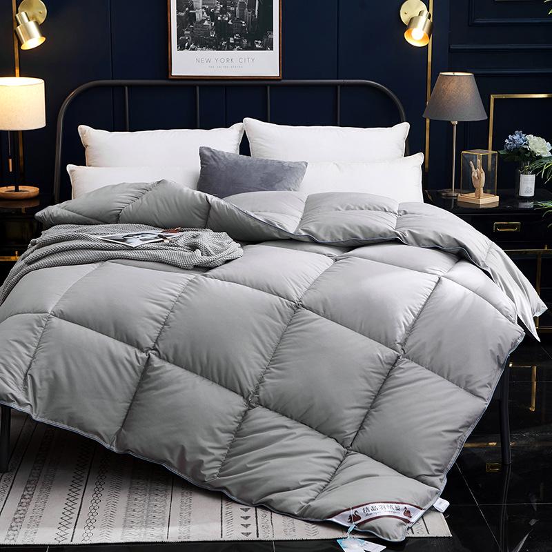 Hot-Selling Four Seasons Cotton Microfiber Quilt: Warm, Thickened for Autumn & Winter, Duck Down Core - Ideal Gift