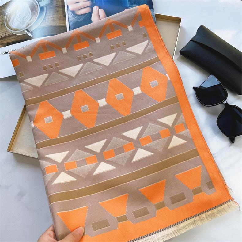 

2024 Осень/Зима Новый Цвет Блок Имитация Кашемира Женская Шаль С Кисточками Утолщенный Теплый Двусторонний Жаккардовый Шерстяной Шарф 190x65cm