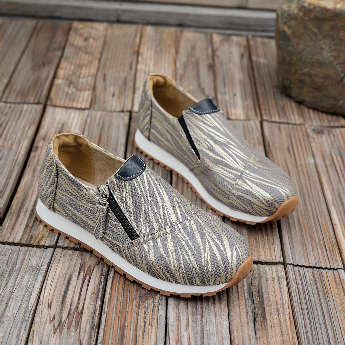 

Round Head white Low Top Large Size Shoes Women Platform Anti Slip Fashion Running Shoes Female Flat Comfort Casual Sneakers 36 білий