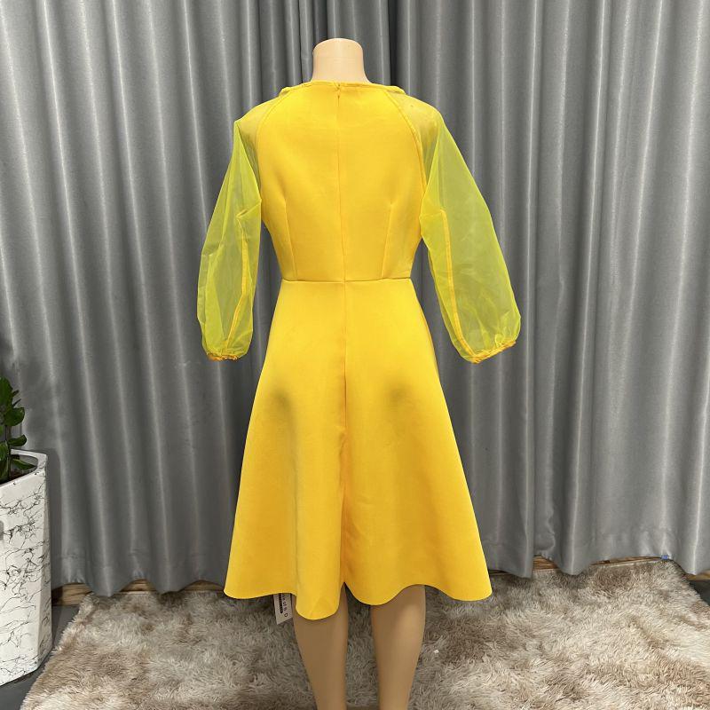 Damen Taillenbetonendes A-Linien-Kleid mit Puff- und Dreiviertelärmeln - Modisch und Bequem