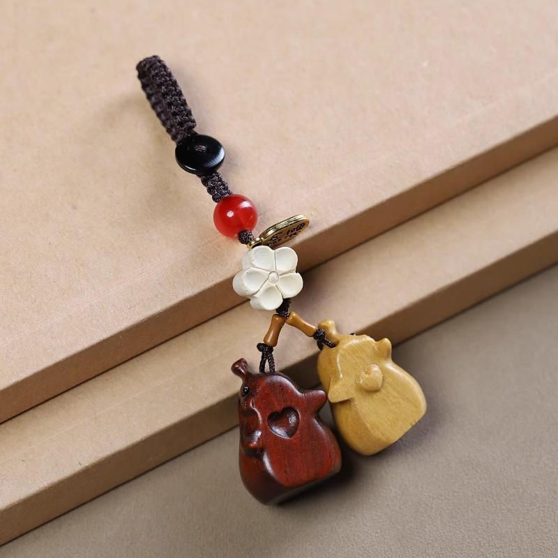 Sandalwood Never Separates Pear Keychain