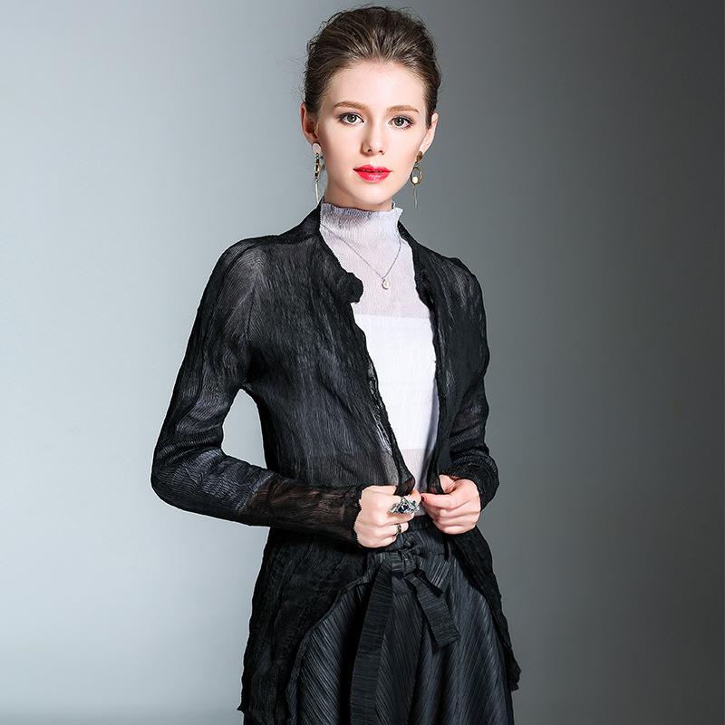 

Stylish Women s Lightweight Sunscreen Pleated Cardigan Jacket One Size