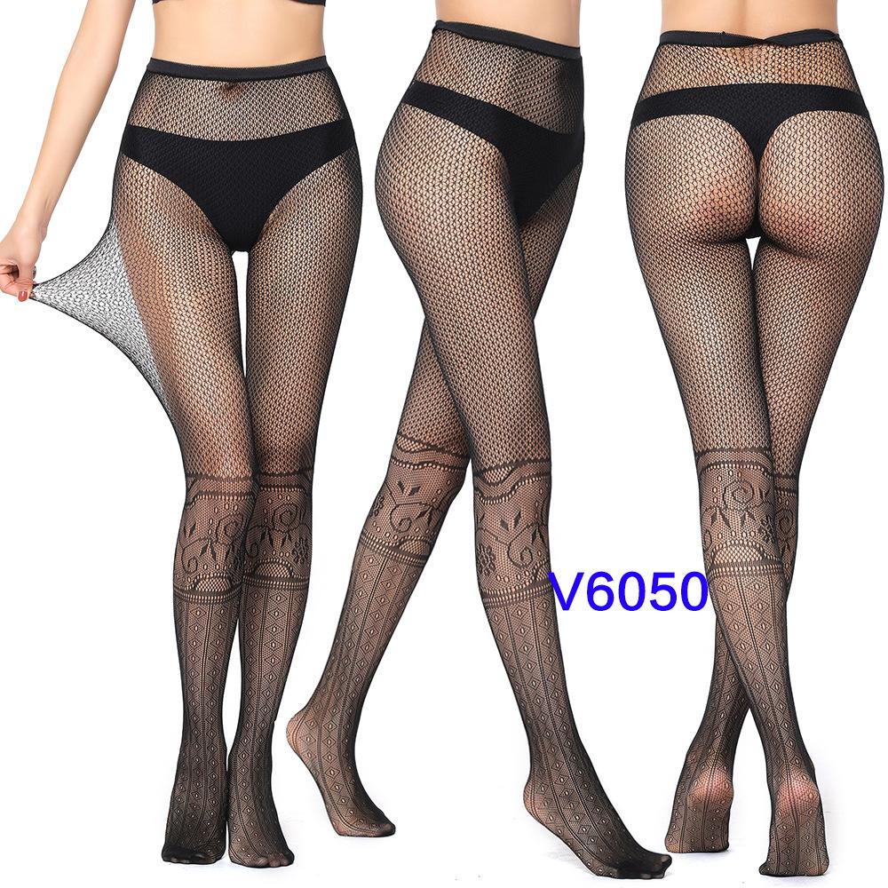 Warp Knitted Seamless Trend Jacquard Fishing Net Socks, Little Love Tiger Pattern Grid Black Stockings