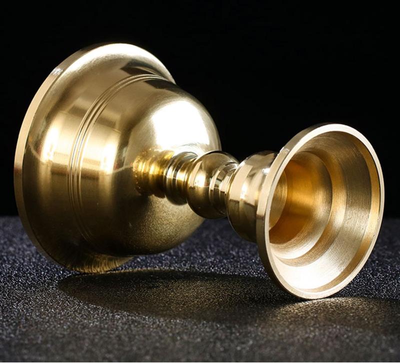 Kolekcja Złotych Kielichów na Świece Romantyczny Kwiat Złoty Świecznik Buddyjski Tybetański Uchwyt na Lampę Weselna Kolacja Dekoracja Stołu Domowego