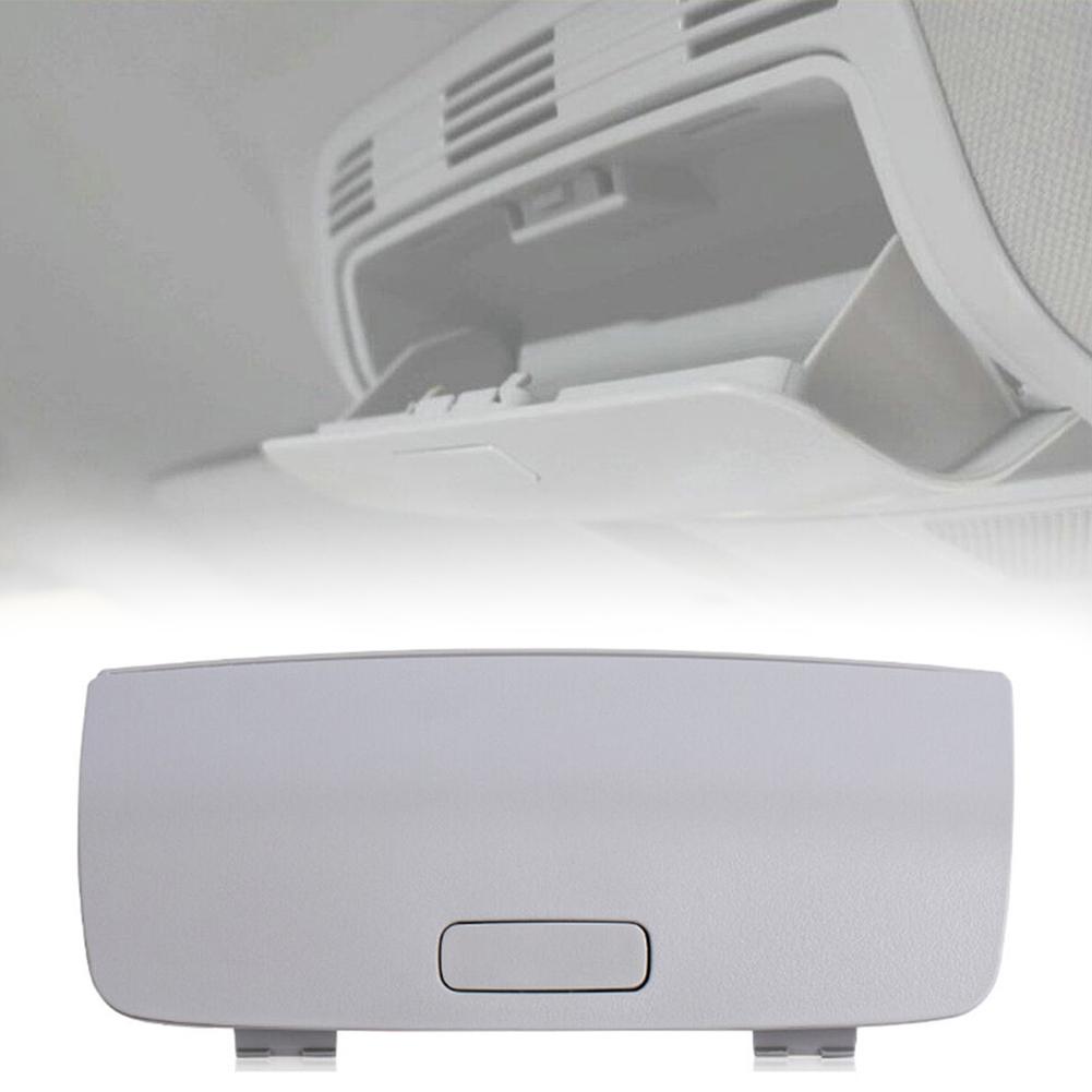 Portaocchiali da sole per auto Supporto Scatola portaoggetti per occhiali da sole Grigio 1K0868837 Per Golf Per Passat Aletta parasole Accessori per auto