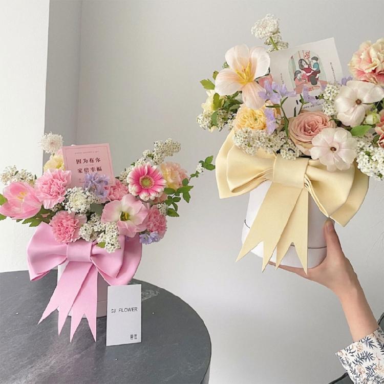 Small Handcrafted Flower Bucket with Fashionable Bows Practical Miniature DIY Bucket Suitable for Parties & Gifts