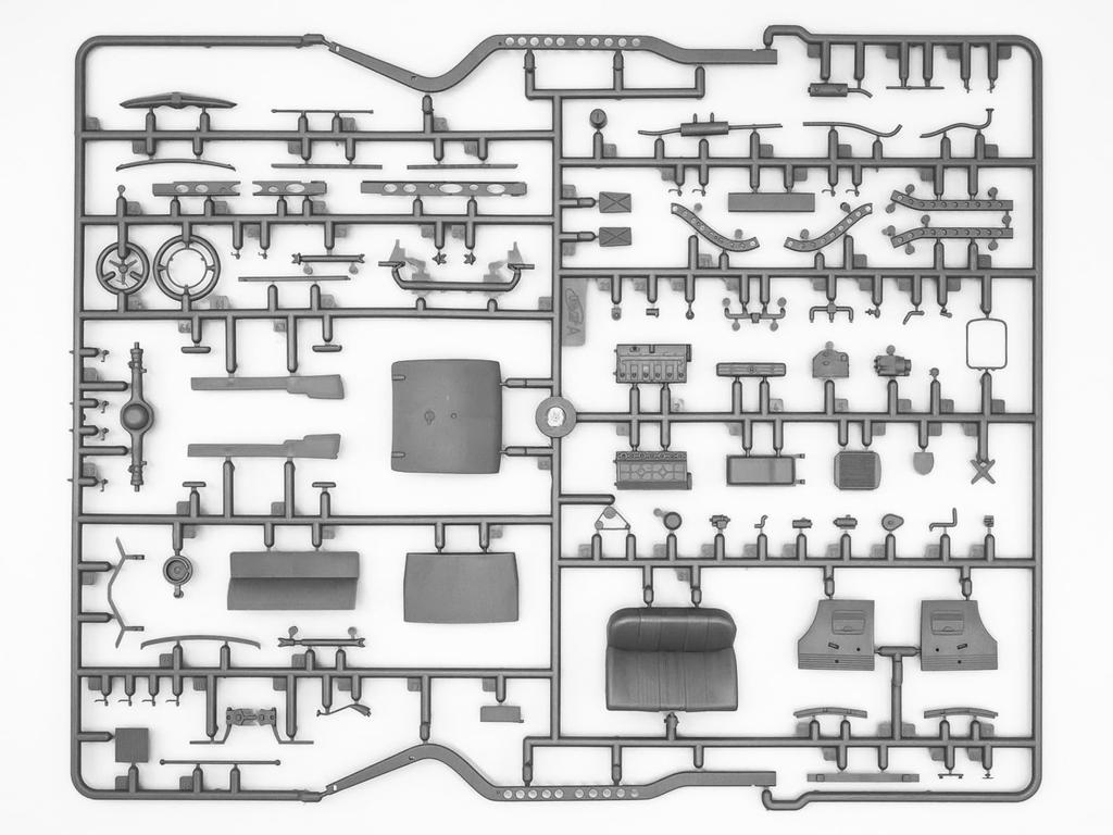 ICM 1/35 German Admiral Open Staff Car with Figure Plastic Model 35471