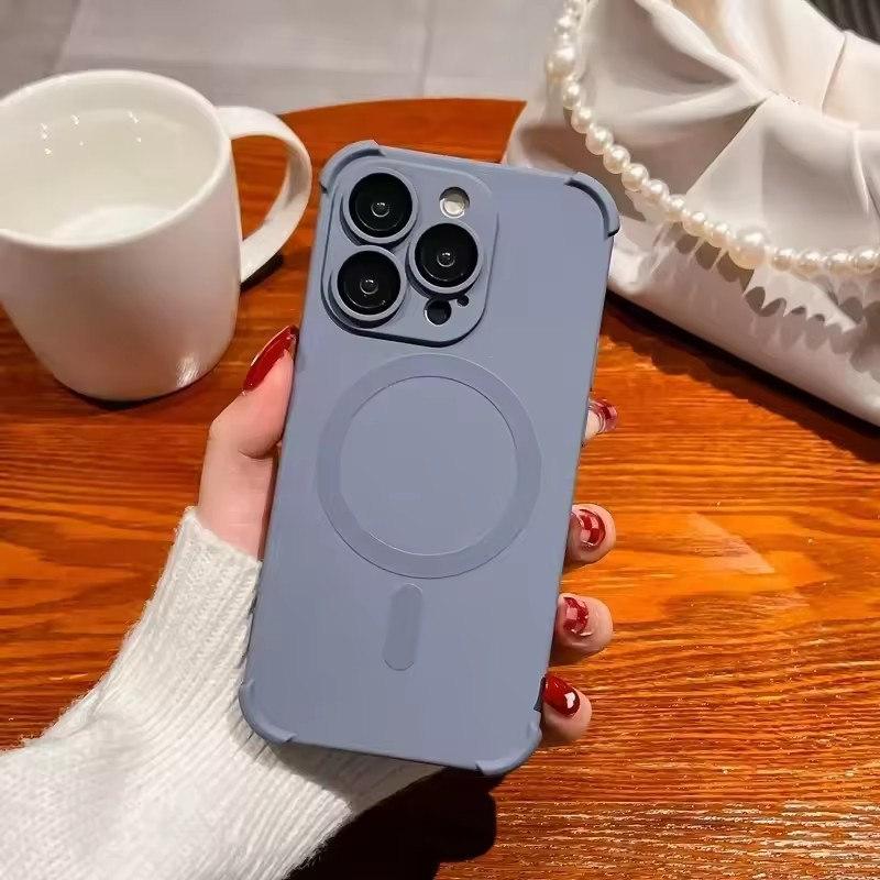 

Силиконовый противоударный мягкий чехол для iPhone16 15 13 12 14 16Pro Max 16Plus для беспроводной зарядки Magsafe, защитные чехлы для объектива iPhone 12 серый