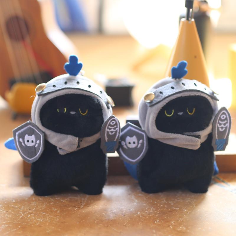 Entzückende Plüsch Schwarze Katze Ritter Schlüsselanhänger Puppe Weiches Spielzeug Mit Niedlichem Zubehör Für Taschen