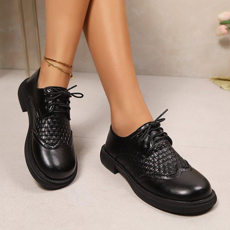 2025 New British Vintage Style Low-Heel Brogue Lace-Up Flat Professional Pumps for Women