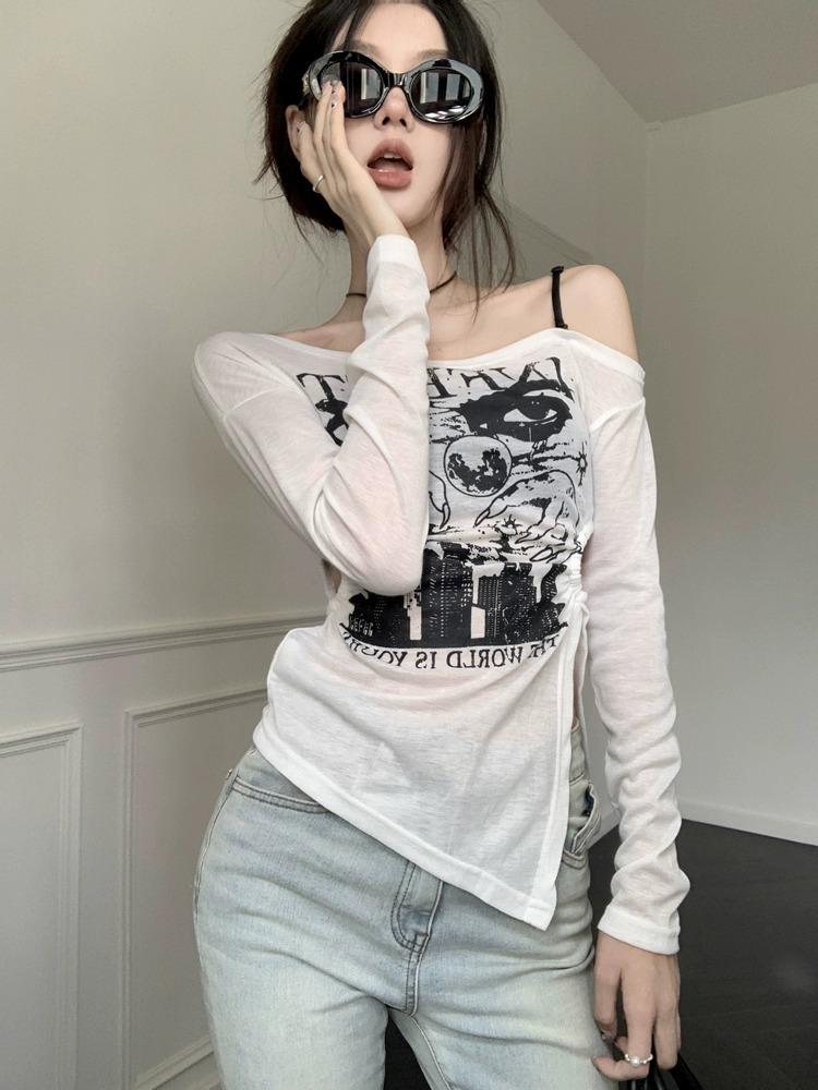 Chic Hollow Off-Shoulder Long-Sleeve Sun Protection Top for Women - Slim Fit, Flattering Early Autumn Style