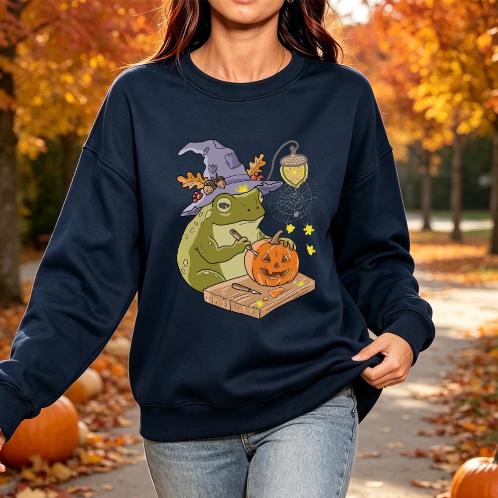 Witch Frog Carving Pumpkin Hoodie Women's Halloween Funny Cute Fall Spooky Graphic Cozy Warm Long Sleeve Pullover Sweatshirt