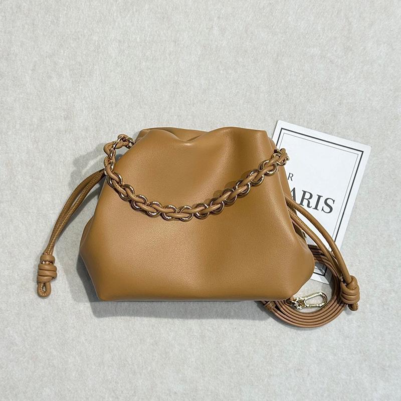 New leather drawstring lucky bag fashion trend pleated cloud bag small cute messenger bag celebrity bucket bag