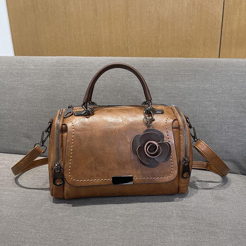 Women's Trendy Retro Cowhide Handbag, Versatile Large Single Shoulder Crossbody Pillow Boston Bag