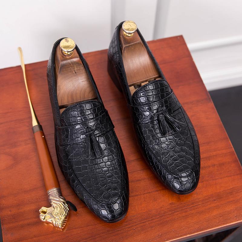Fashion Men Business Fringed Shoes Men Casual Comfortable Designer Fashionable Pointed-toe Leather Shoes Banquet Shoes Sizes 38-46