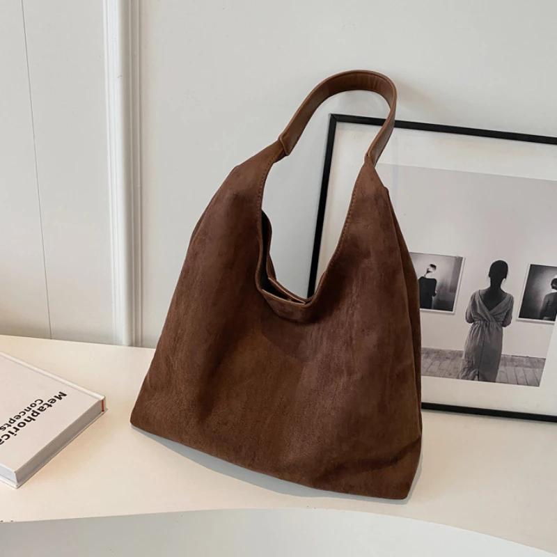 Women's Vintage Shoulder Bag Deer Skin Suede Handbags Large Capacity Solid Color Simple Casual Commuter Bag Retro Tote Bag Armpit Bag
