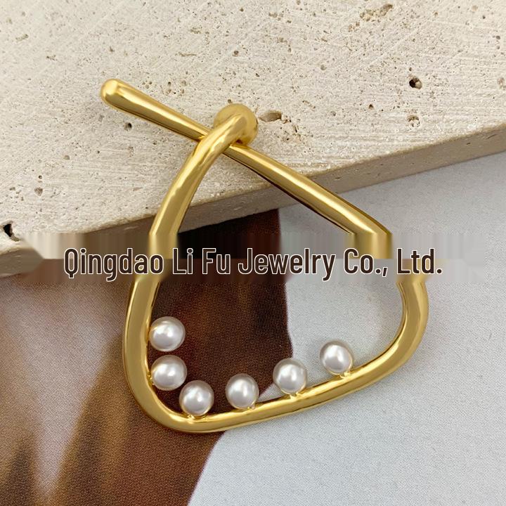 European & American Style Pearl Ear Cuff Earrings - No Piercing Needed