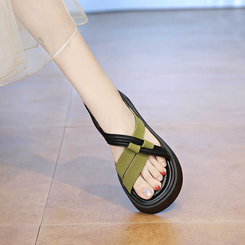 Half Ventilation Women Mule Slippers Sandal Woman Silvery Shoes Sneakers Sport Collection High-tech Portable Importers