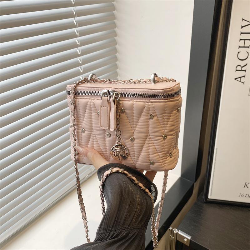 Premium Sense Xiaoxiangfeng Portable Small Square Bag Women's 2025 Summer New Simple Fashion Diamond Shoulder Bag Ins Tide