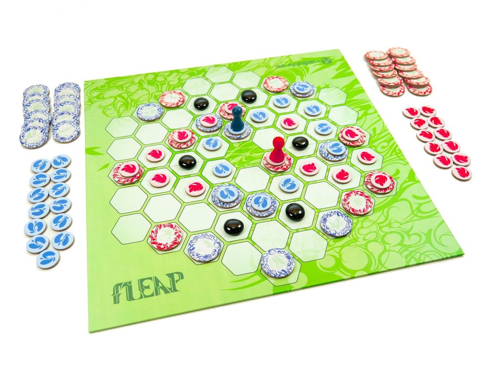 Radius Three fLEAP Ages 8 and Board Game (2-4 Players, 10-20 Minutes, Up)