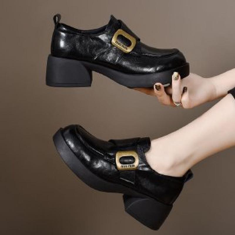 

Platform soled Velcro loafers women s 2025 new autumn retro British style black versatile thick heel small leather shoes 40 чёрный