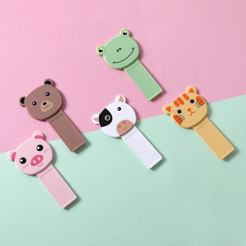 Dispozitiv de ridicare a scaunului de toaletă portabil cu desene animate Dispozitiv de ridicare a toaletei Evitați atingerea mânerului capacului toaletei Accesorii pentru WC