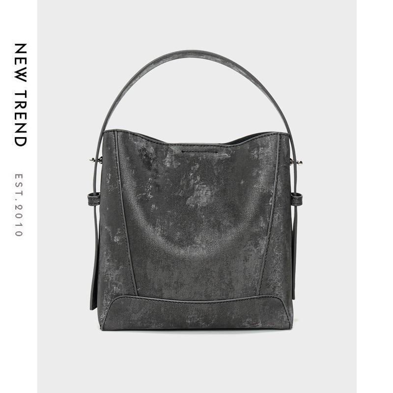 Bag Women's Large Capacity Advanced Sense Women's Bag Commuting Niche Single Shoulder Crossbody Female Bucket Bag