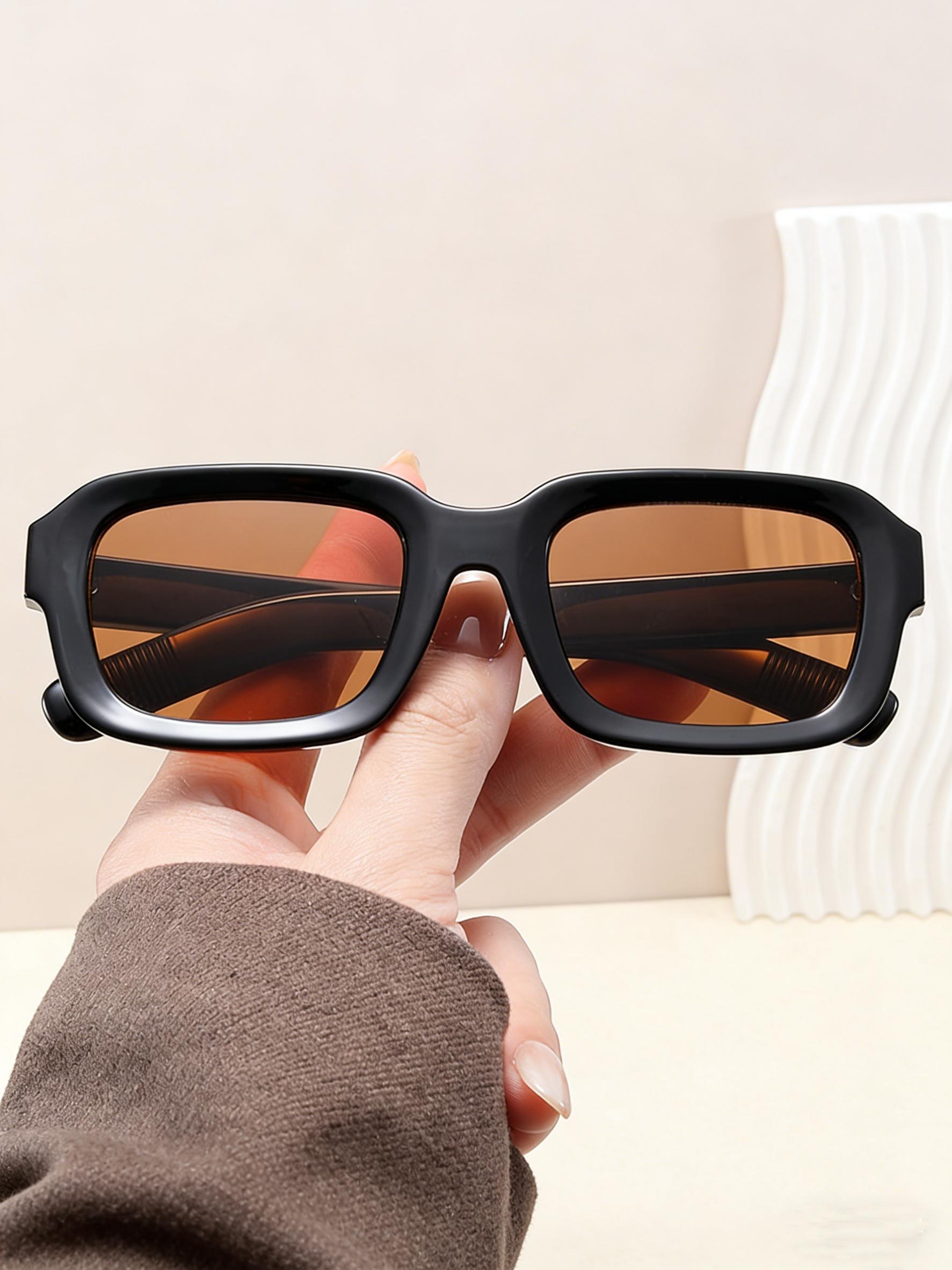 

1PC Fashionable Small Rectangle Frame Sunglasses with Decorative Rivets on Arms for Daily Use Photography Driving
