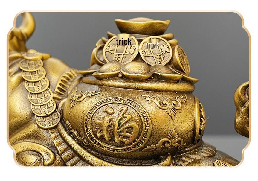 Bronze Bull Figurine - Auspicious Wealth-Attracting Desk Decoration for Home or Office.