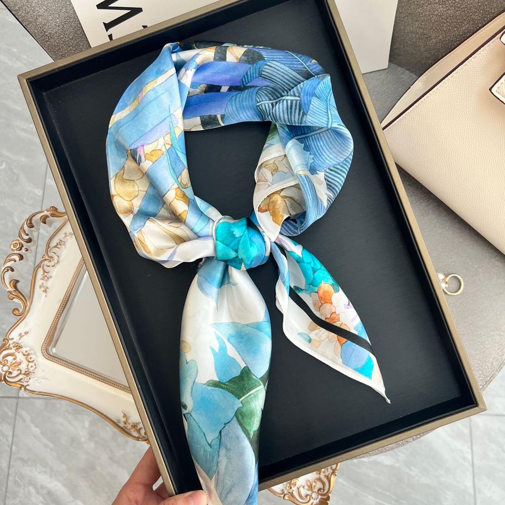 Hangzhou Silk 100% Mulberry Silk Versatile Watercolor Jungle Silk Scarf Femininity Silk Scarf 70Cm Square Scarf Shawl