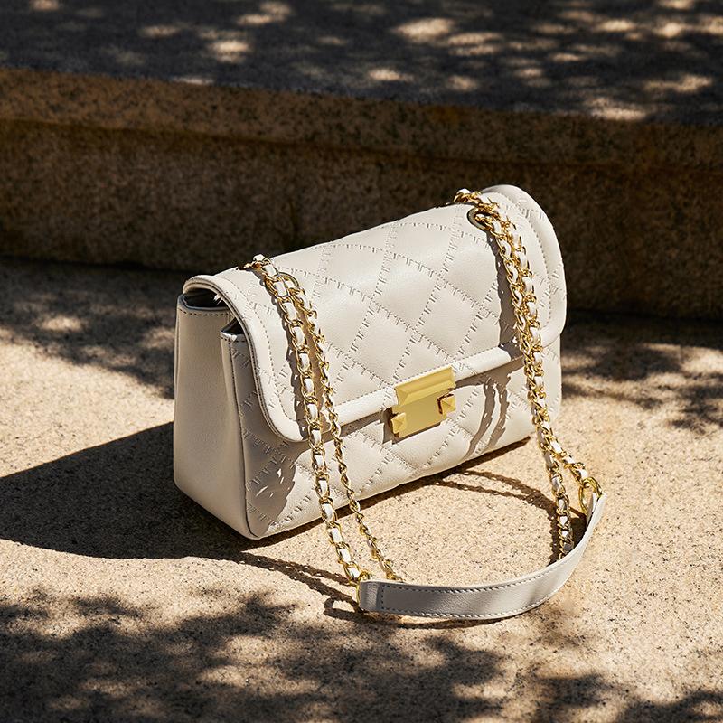 

Autumn Winter New Small Fragrance Style Women s Bag 2025 Fashion Design Genuine Leather Women s Bag Niche Cowhide Quilted Bag Long24CM、Thick7.5CM、H бежевый