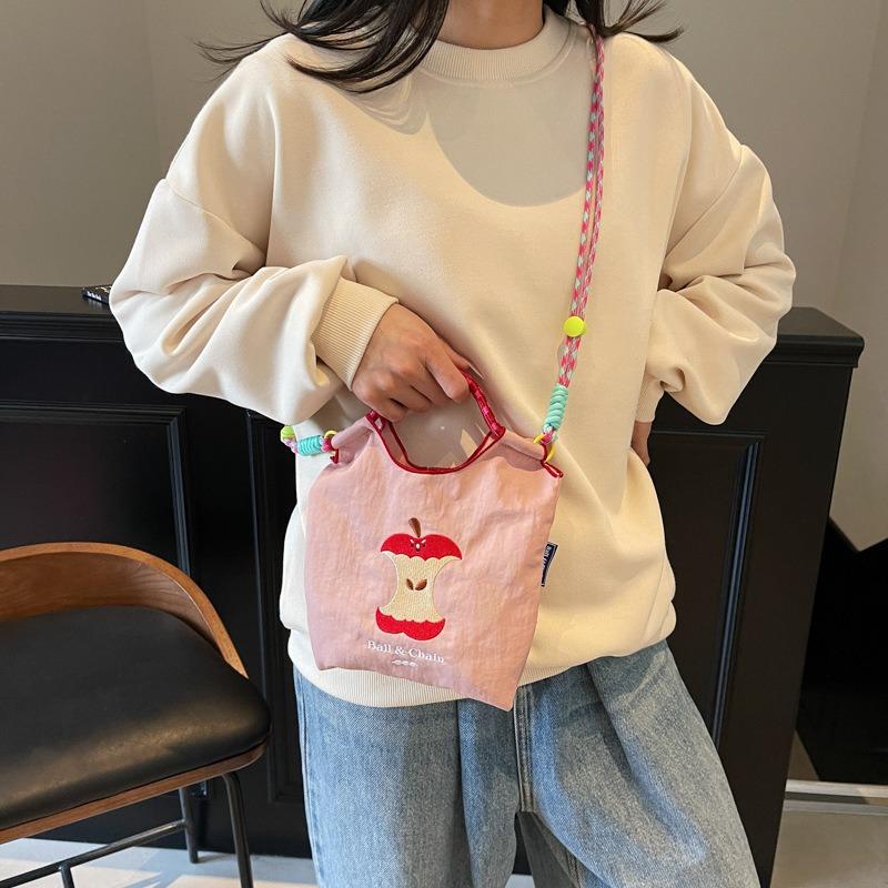 Environmentally friendly cartoon nylon bag, new versatile bucket bag, mobile phone shopping bag, portable shoulder messenger bag.