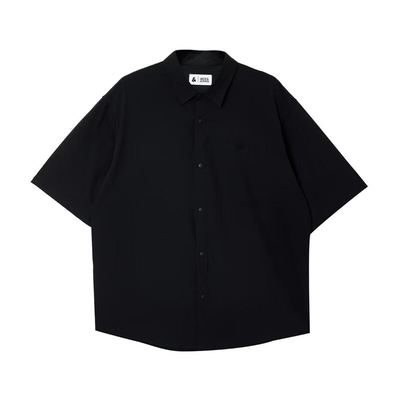 JACK&JONES Men's Loose Fit Short Sleeve Shirt