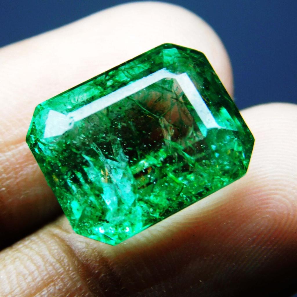 Top Rich Natural Emerald Cut 8.13 Ct Green Emerald Loose Gemstone