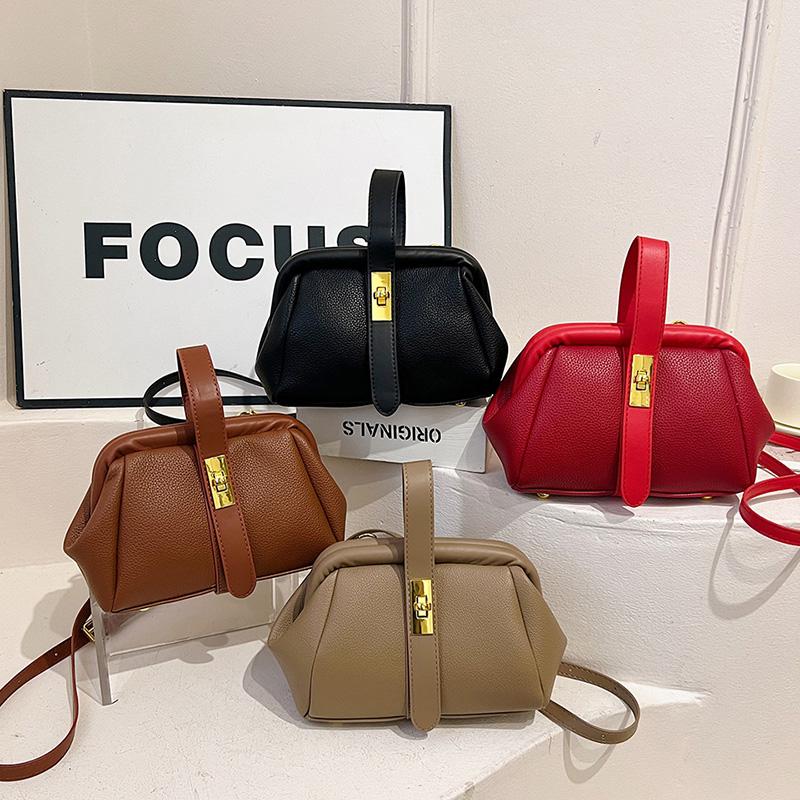 Simple Sense of Luxury Frame PU Shoulder and Crossbody Bags Solid Hasp High Quality Designer Style Handbags for Women 2024 New