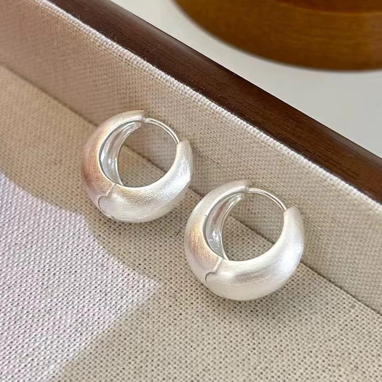 Pendientes de Aro Escarchados Cepillados Estilo Coreano - Diseño de Nicho para Mujer