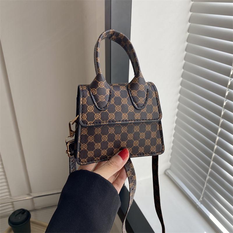 Шикарная Черная Розовая Бежевая Коричневая Синяя Кофейная Мини Сумка Через Плечо Стильная ПУ Маленькая Сумка кофейный