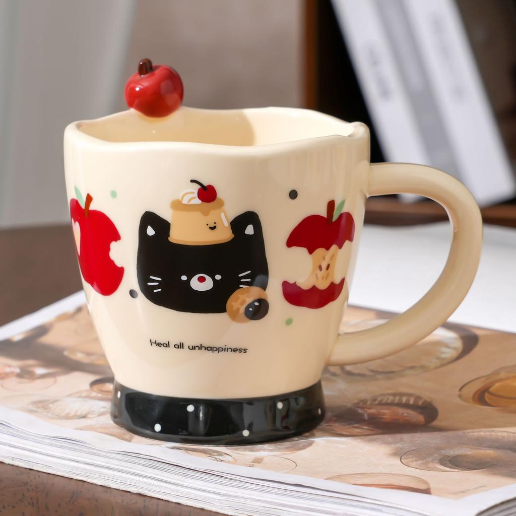 Apple Bear Mug with Spoon, Good-looking Ceramic Cup for the Office, Cute High Temperature Coffee Cup, Breakfast Cup.