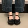 Round head pleated one-word buckle with shallow mouth single shoes women's spring and autumn new fashion versatile Mary Jane shoes
